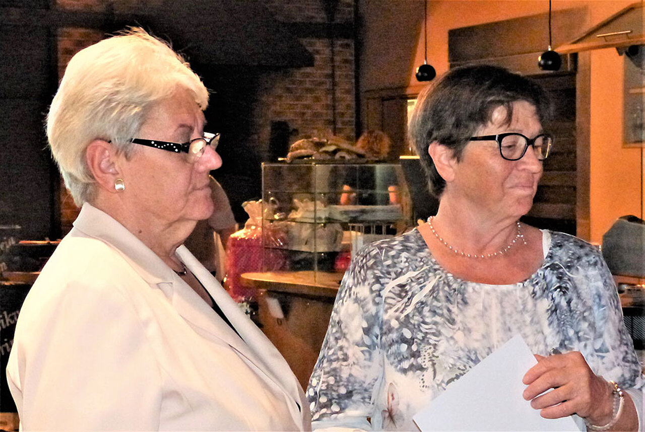 von links: Magdalene Kurz, Ruth Weingar von links: Magdalene Kurz, Ruth Weingar